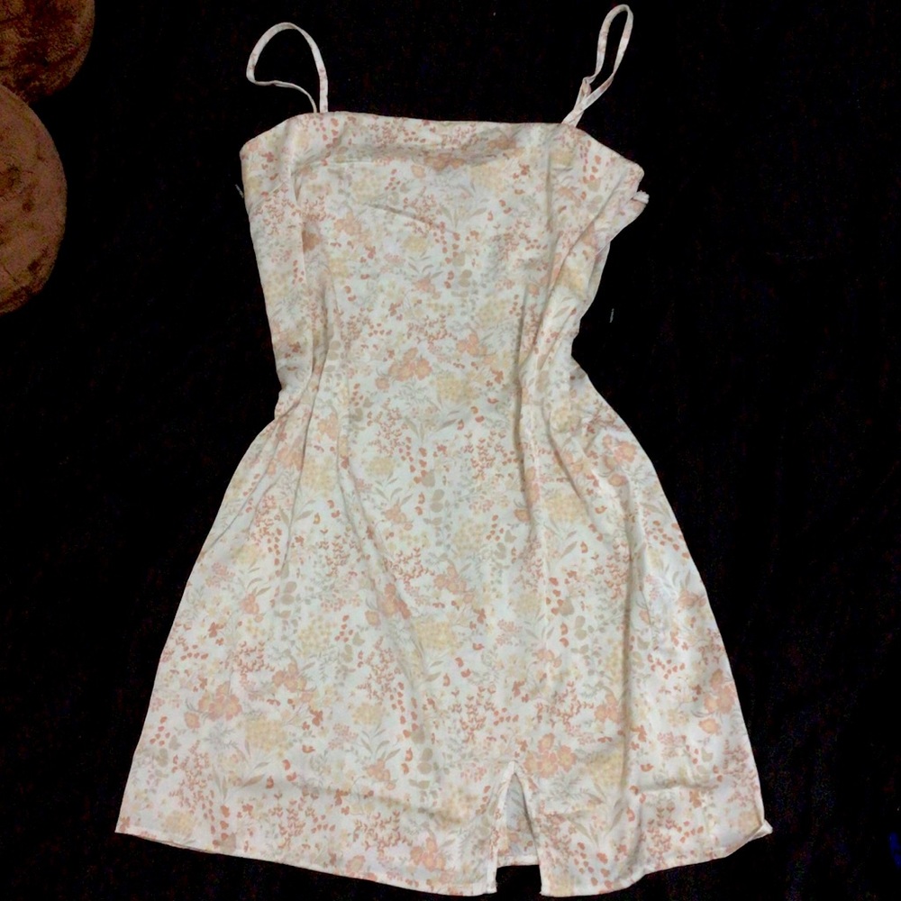Floral slip on dress - Satin like material